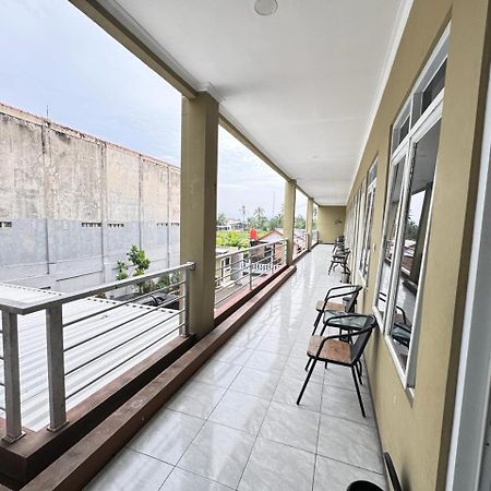 Fakhira Residence Hotel Tjiandjur Exterior foto